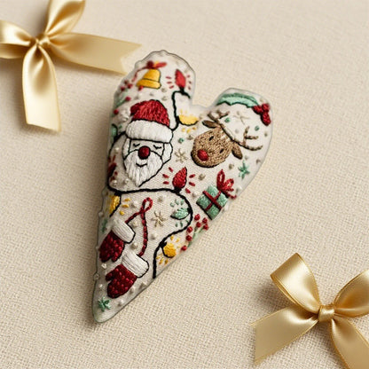 Kit Navideño de Bordado Corazón a Mano